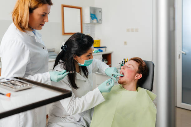 Best Emergency Root Canal Treatment in Roberts, WI